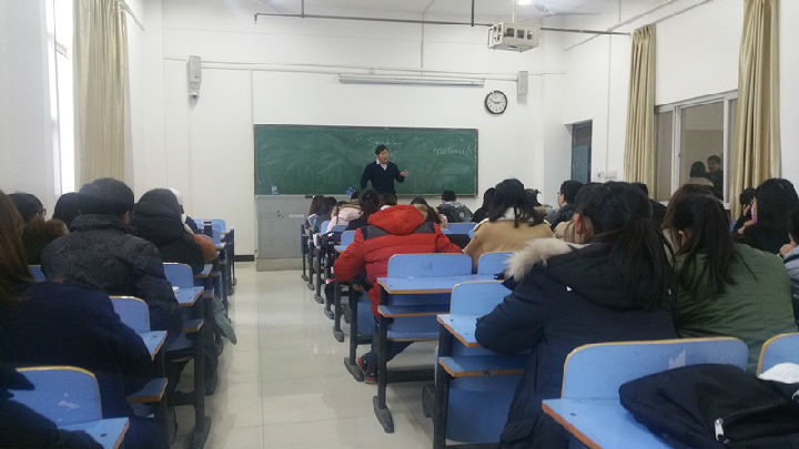 讲座现场照片.jpg 威廉希尔中文官网